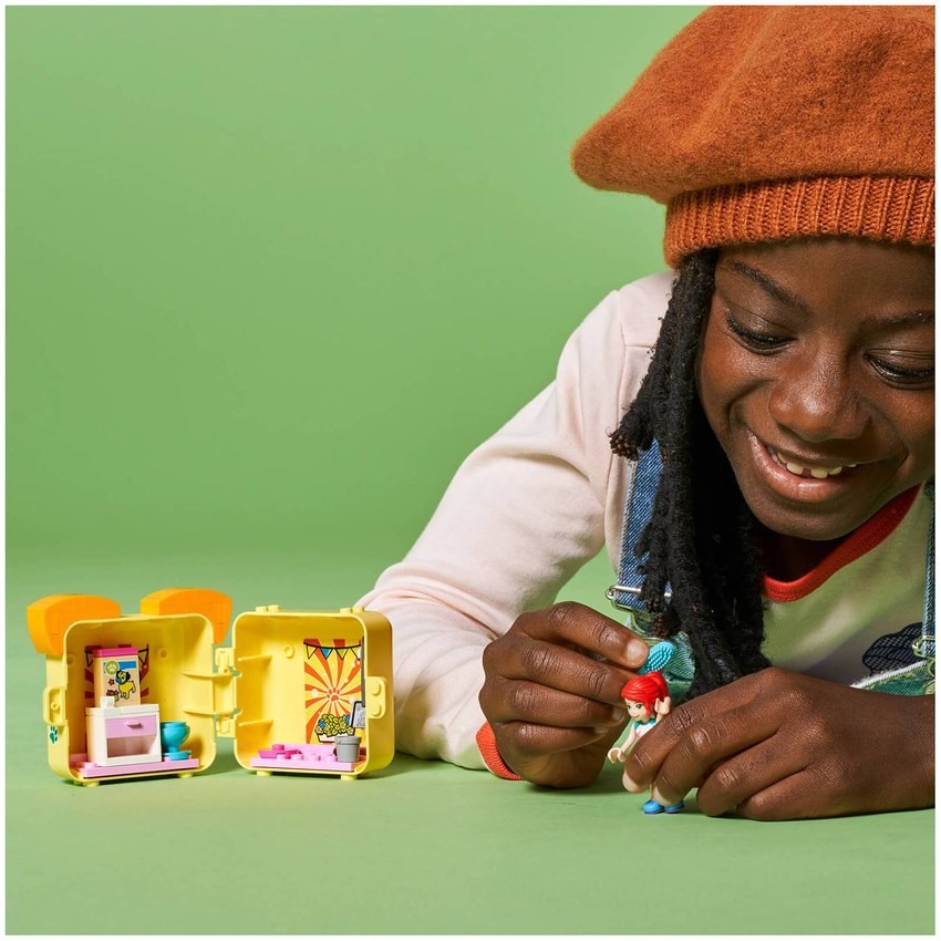 LEGO Friends: Mia’s Pug Cube Playset Series 4 (41664) - Clearance Sale